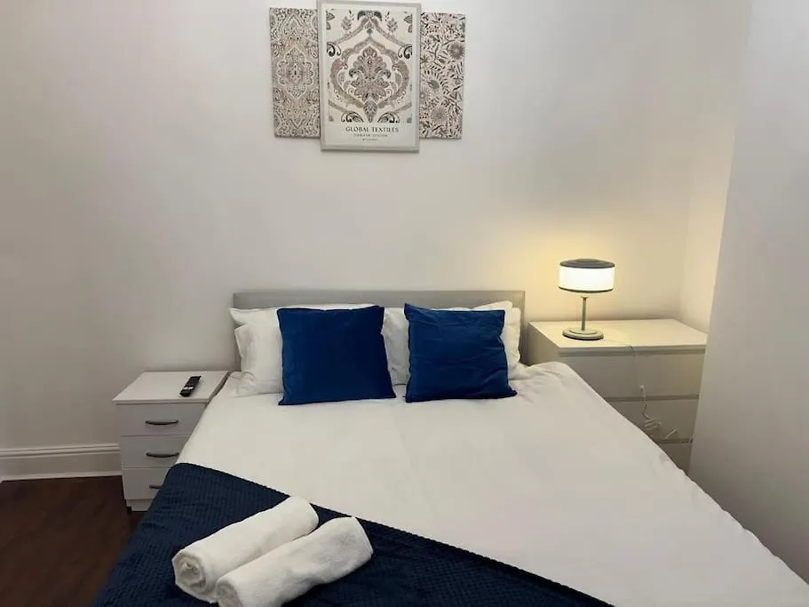 Apartamento Riverside Haven Room 5 Londres